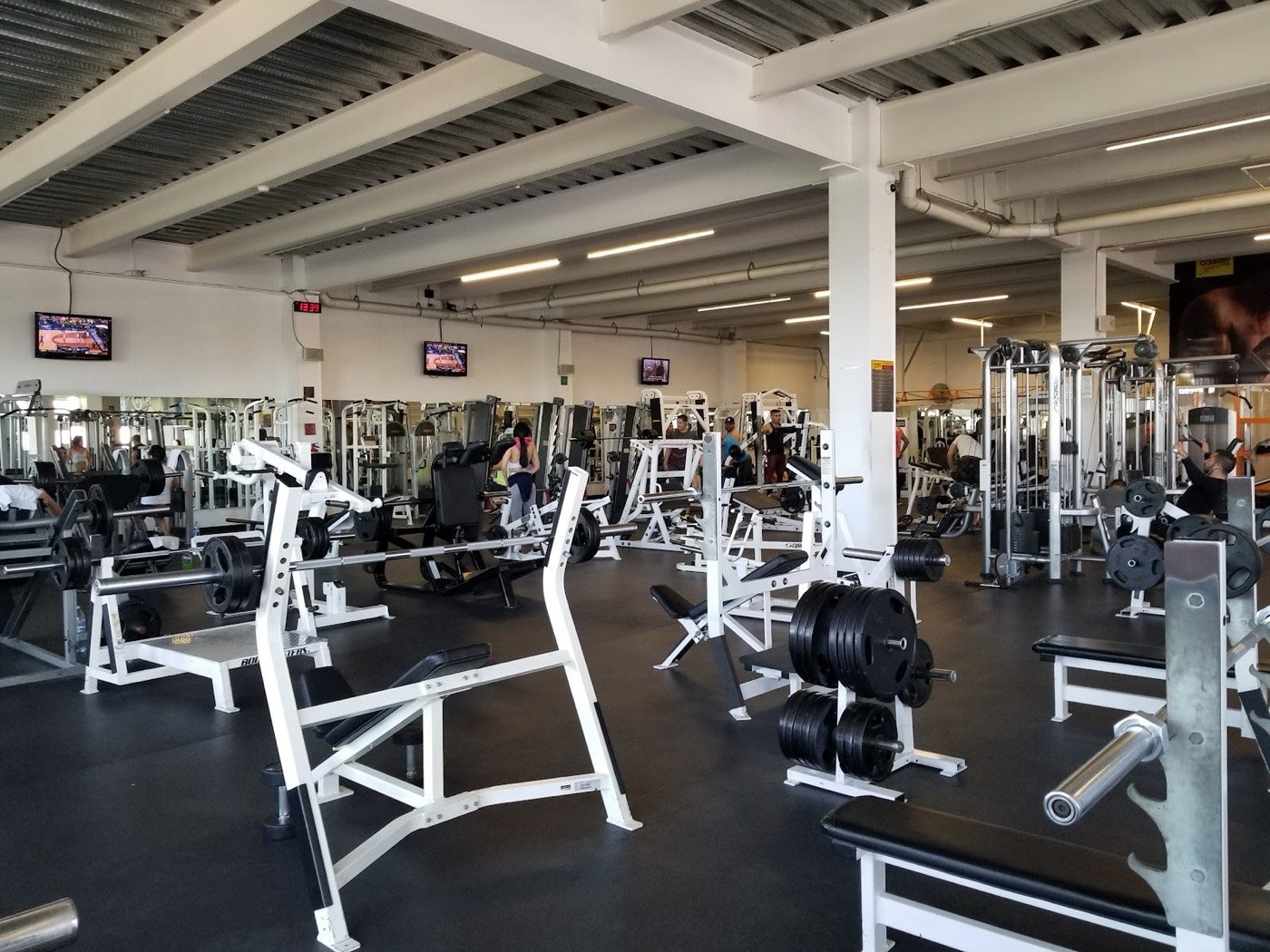 Piso de máquinas y racks